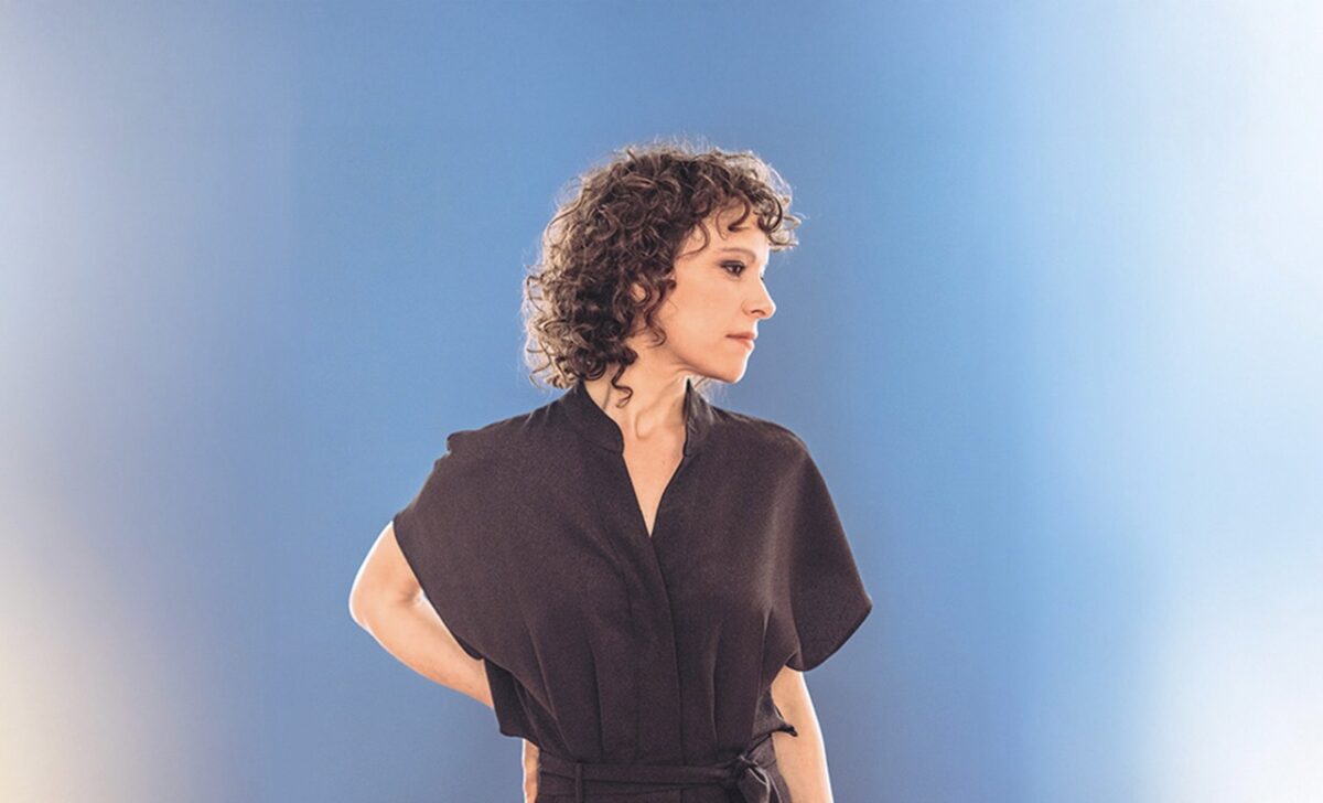 Emily Loizeau in concert at Château de Fontainebleau